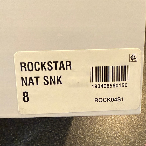 Steve Madden Elegant Snakeskin Pattern Ankle Booties - size 8 - Picture 5 of 5